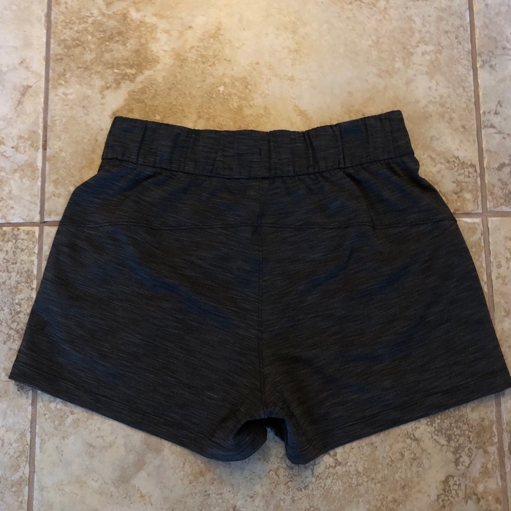 Lululemon Short Size 6